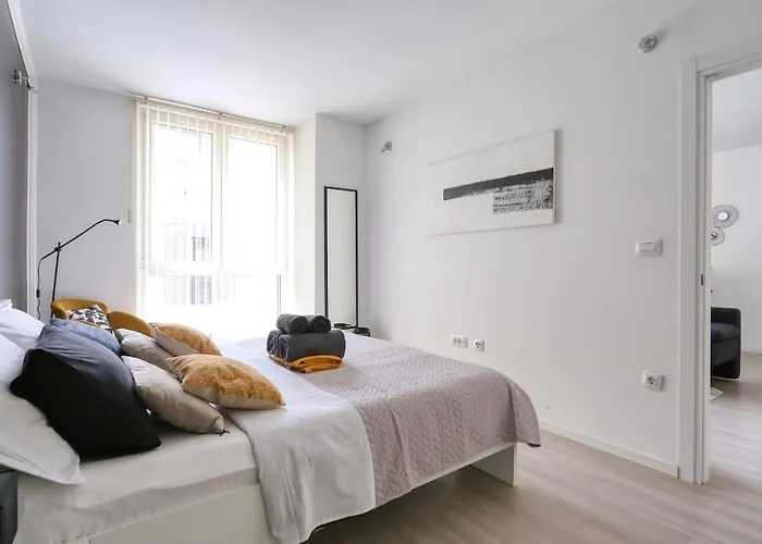 Cardo Daire Zadar